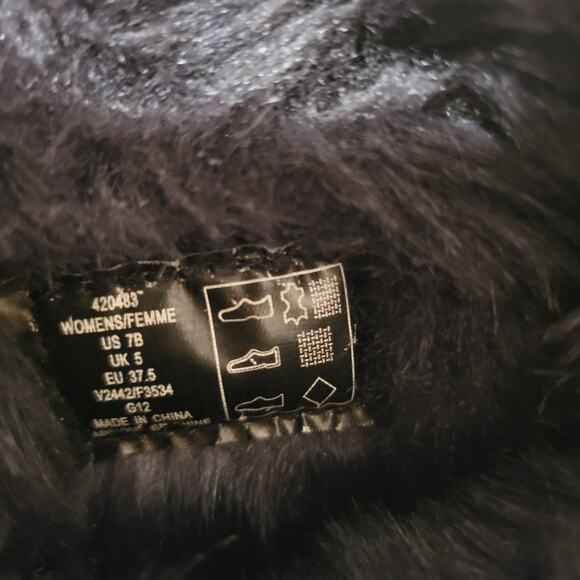 Lands End Women's Size 7 Leather Fur trimmed Fur lined Boots Warm fuzzy Comfy - Picture 7 of 7